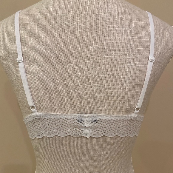 New Cosabella Italian Luxury Lace White Plunge Triangle Bralette Made in Italy - Picture 8 of 10